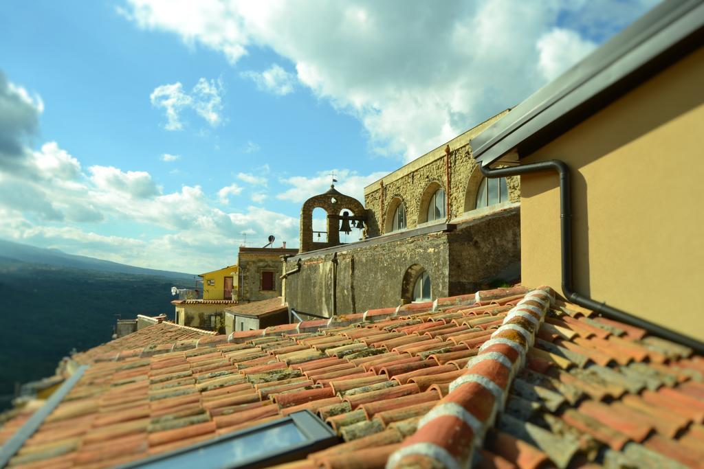 Cento Tari' Guest House カスティリオーネ・ディ・シチーリア エクステリア 写真