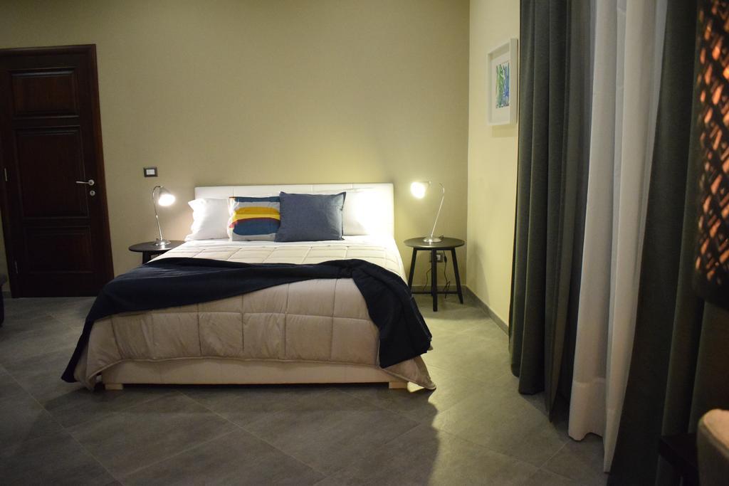 Cento Tari' Guest House カスティリオーネ・ディ・シチーリア エクステリア 写真