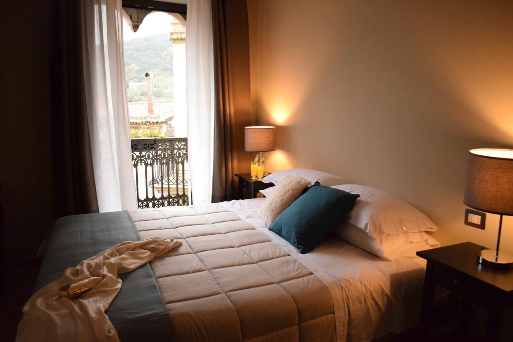 Cento Tari' Guest House カスティリオーネ・ディ・シチーリア エクステリア 写真